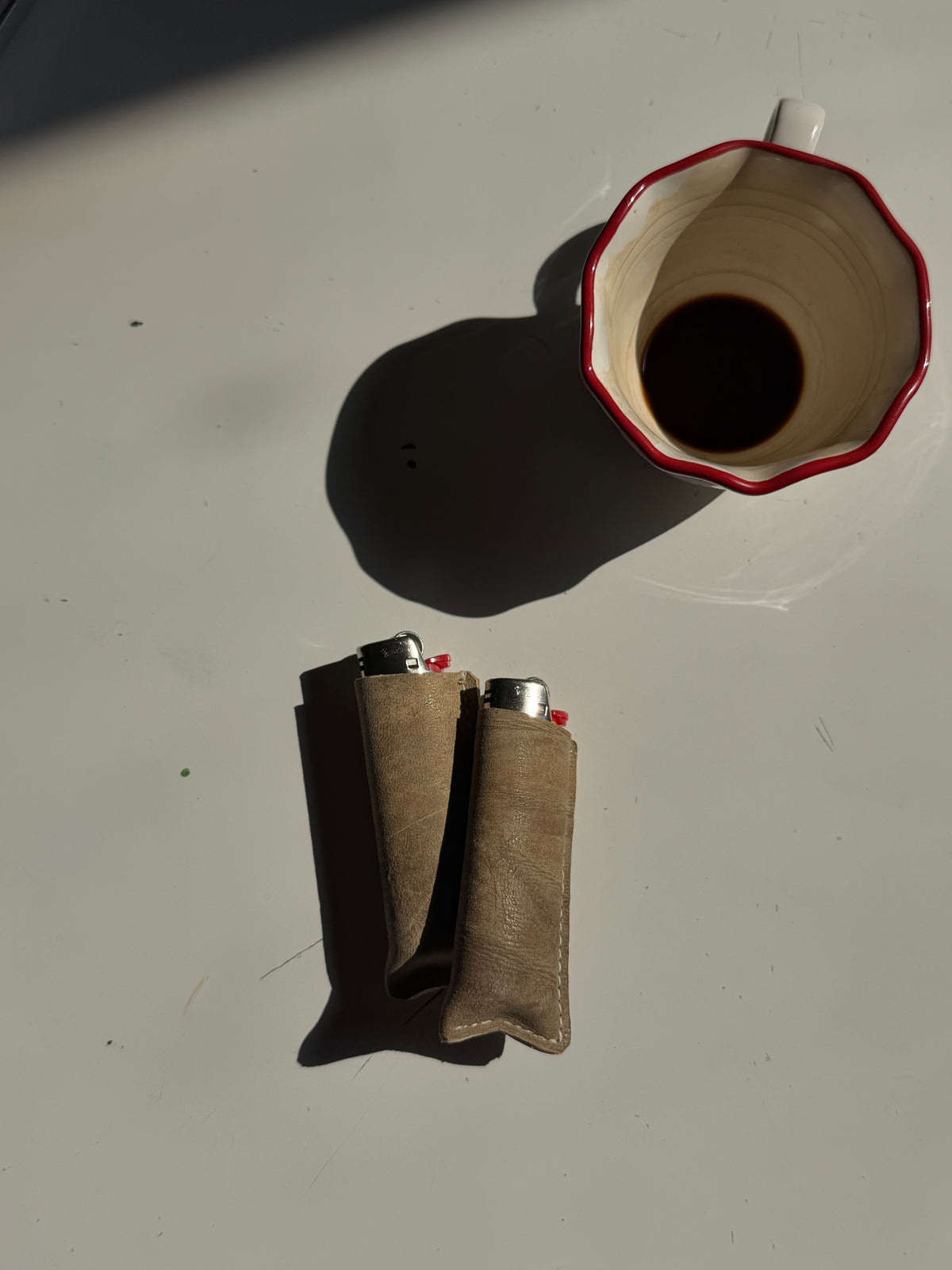 ‘FUMO DEL MATTINO’ LEATHER LIGHTER HOLDER