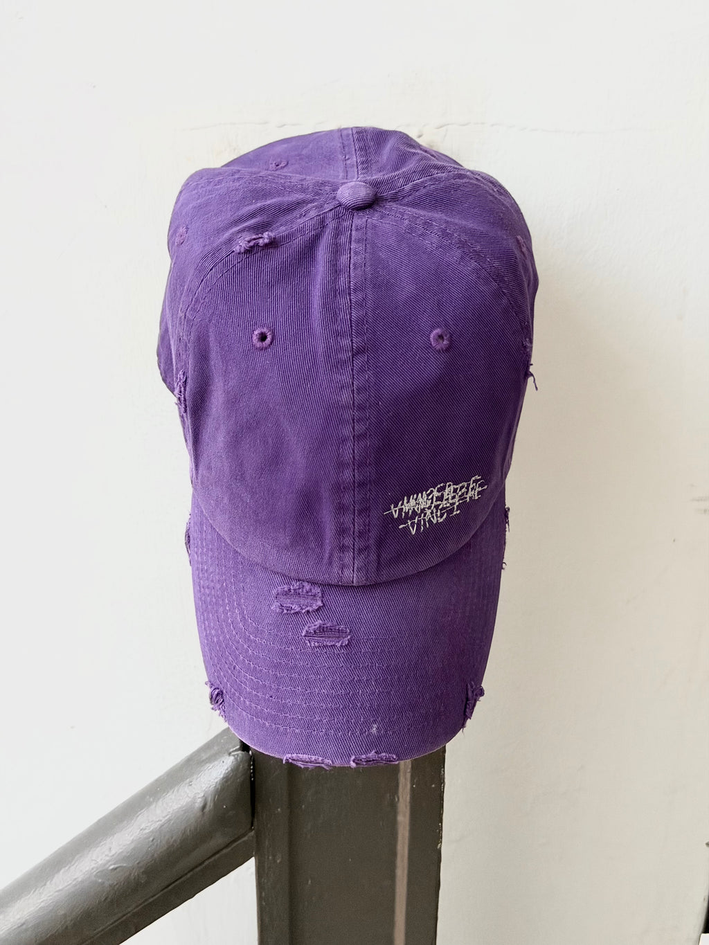 'SCRIBBLED' VIOLA WASHED Cap FW'26