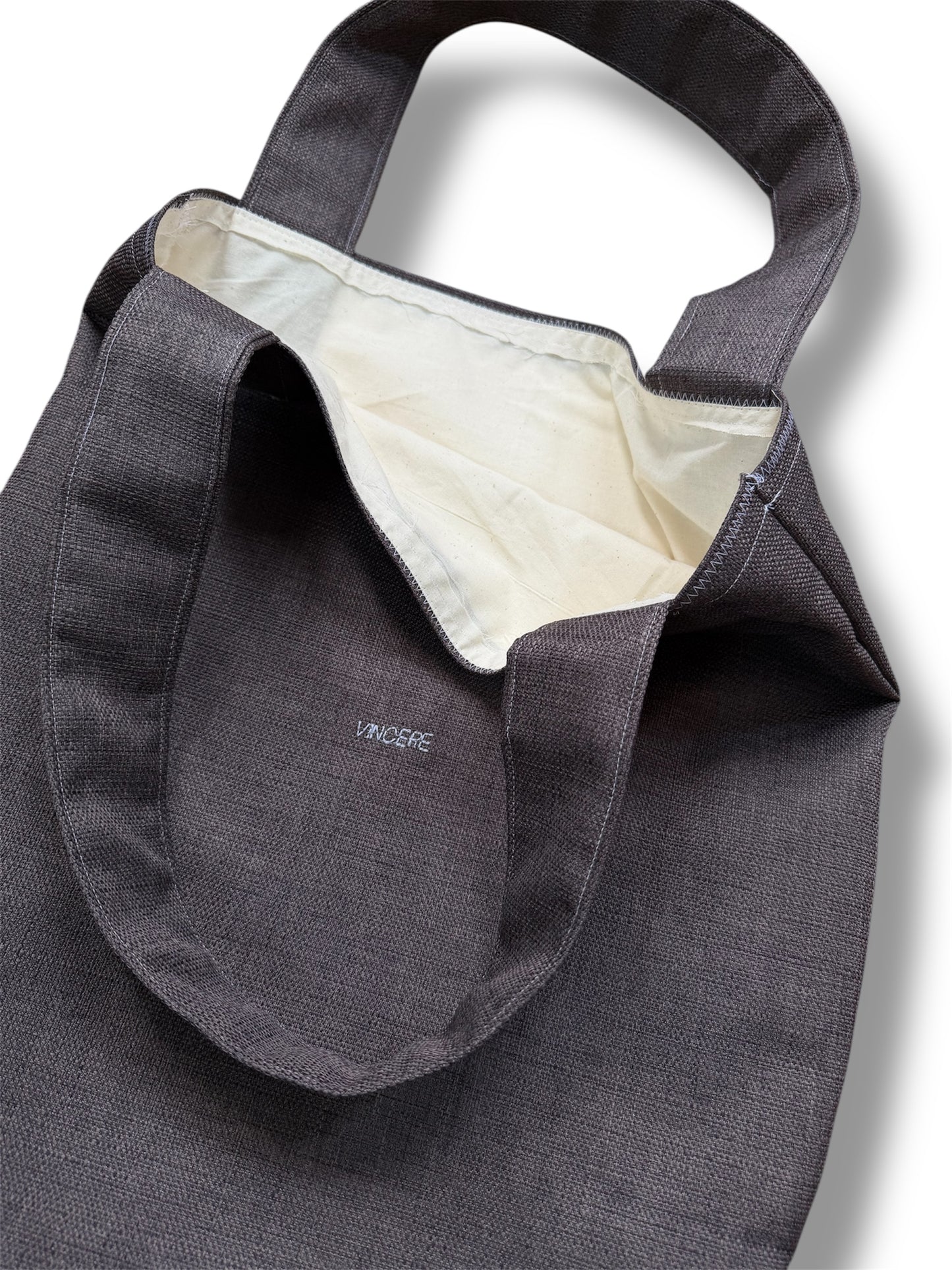 VINCERE ‘Resisto” Water-Resistant Day Bag